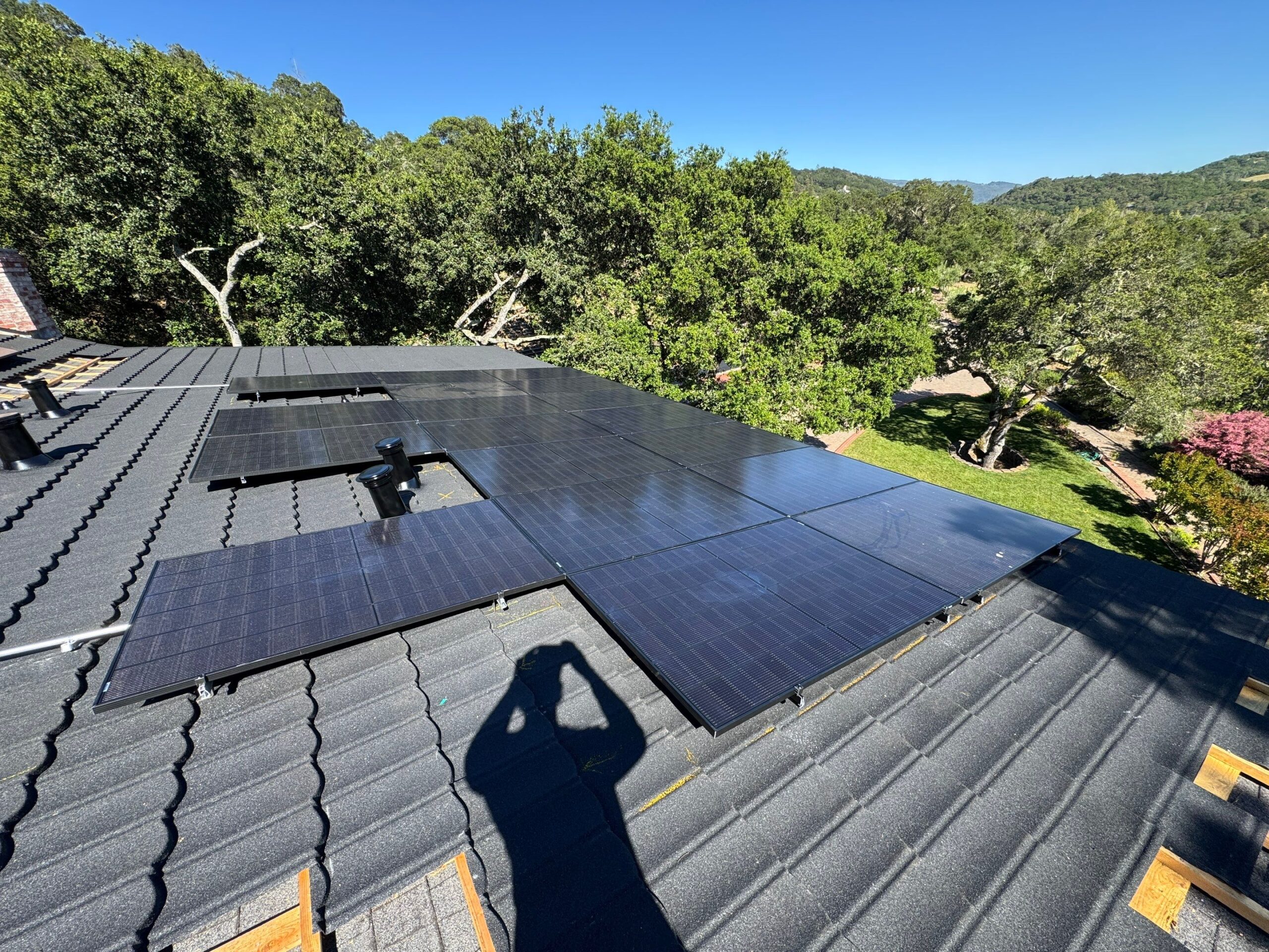 12.04KW QCell Qtron with 40KW Battery System