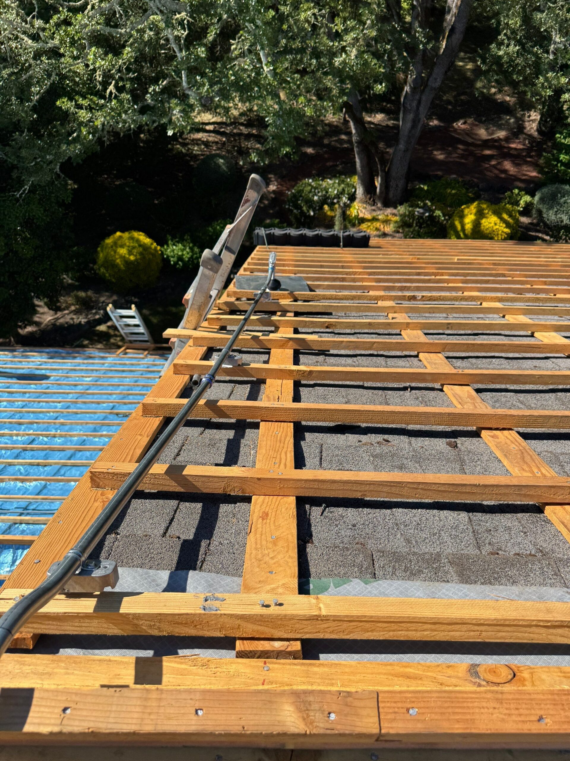 12.04KW QCell Qtron with 40KW Battery System