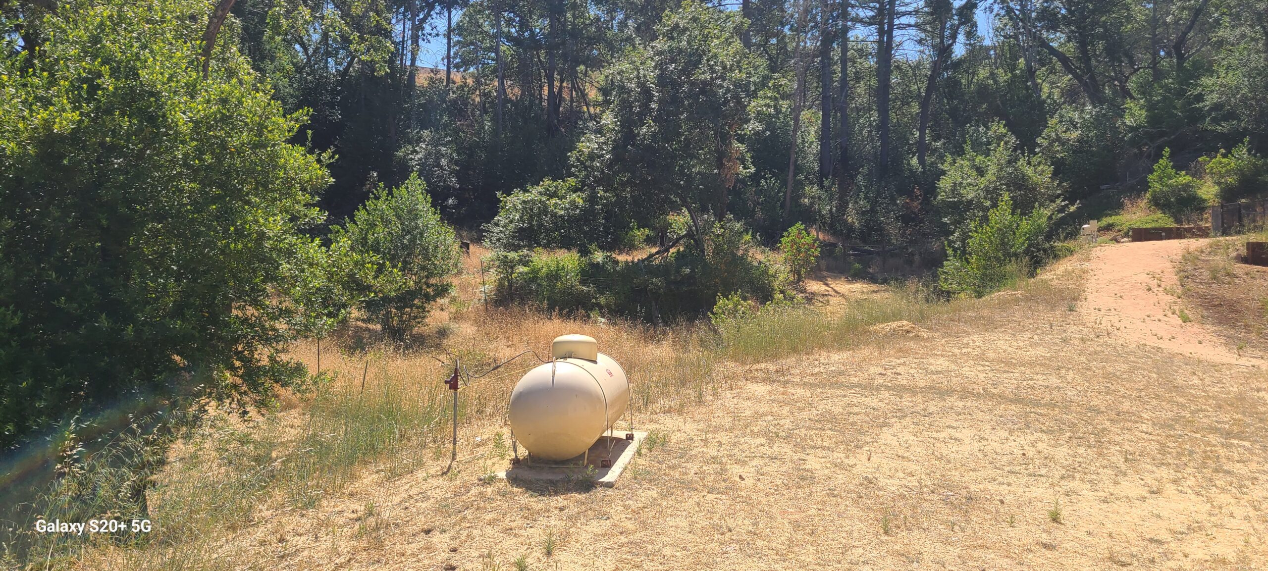 Groundmount Solar with x3 Franklin aPower 2 Batteries