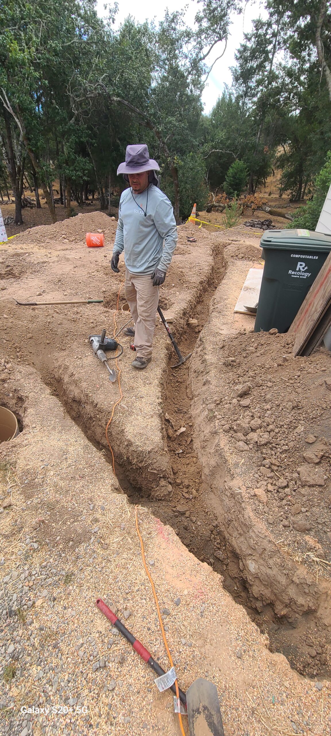 Groundmount Solar with x3 Franklin aPower 2 Batteries