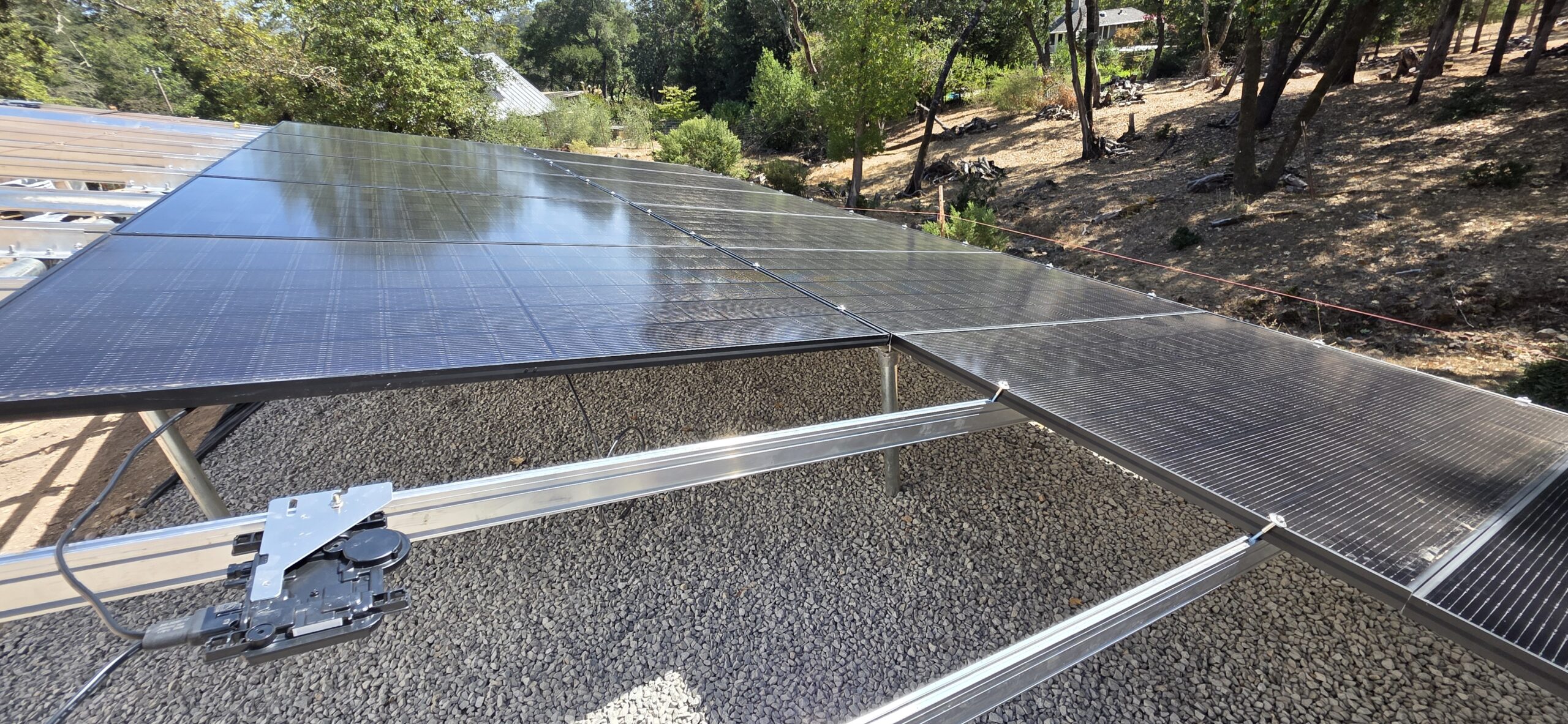 Groundmount Solar with x3 Franklin aPower 2 Batteries