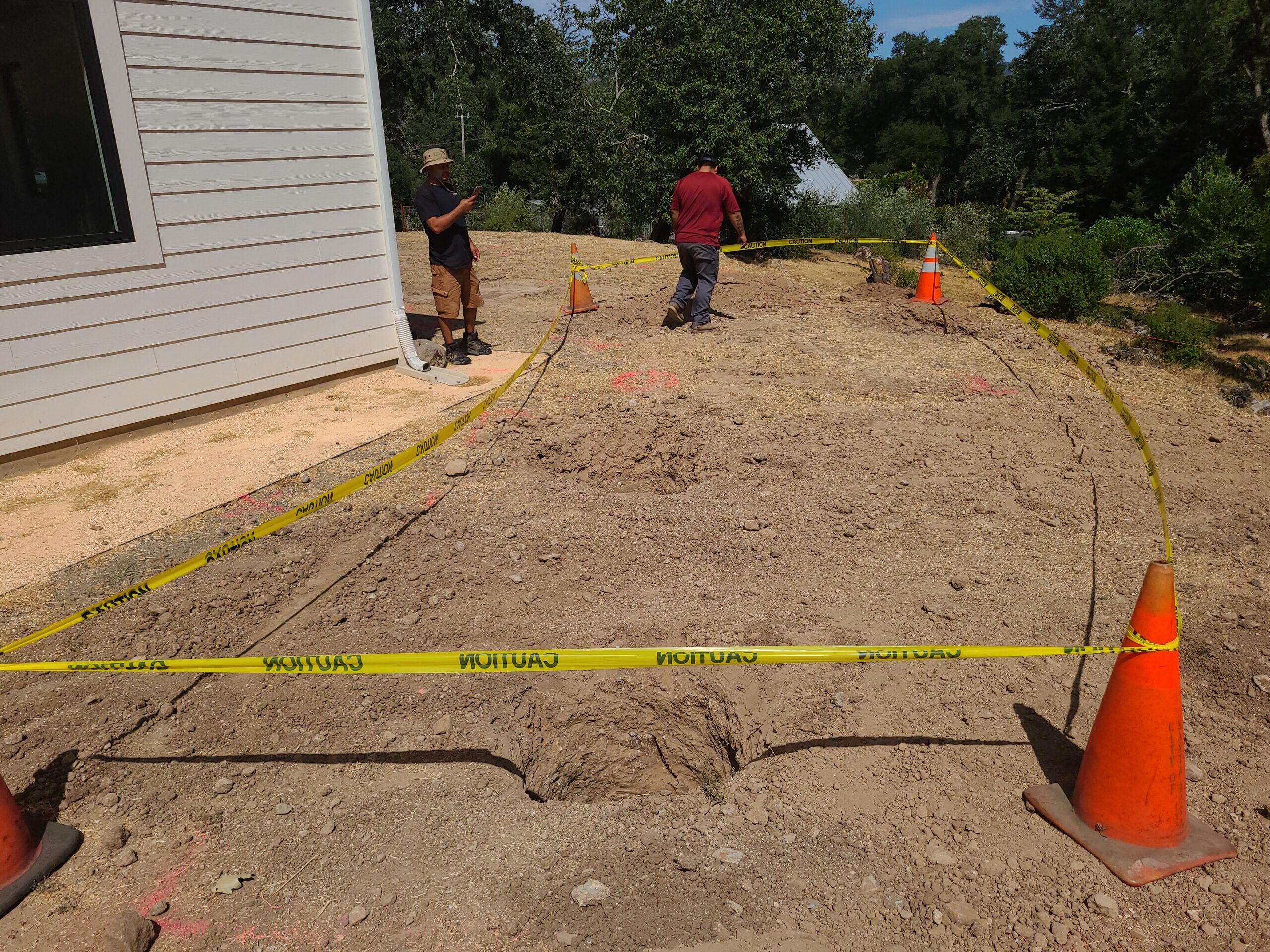 Groundmount Solar with x3 Franklin aPower 2 Batteries