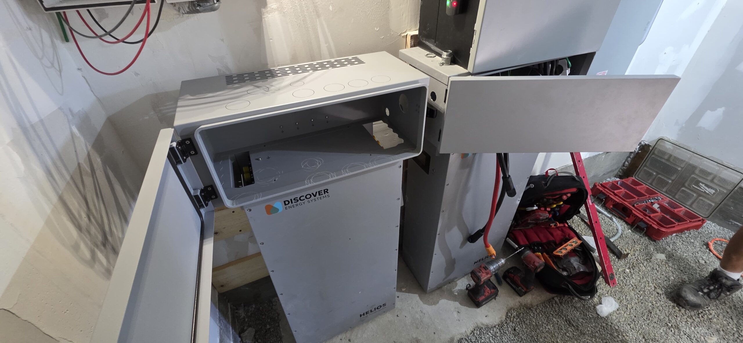 Solark with Discover Energy Systems